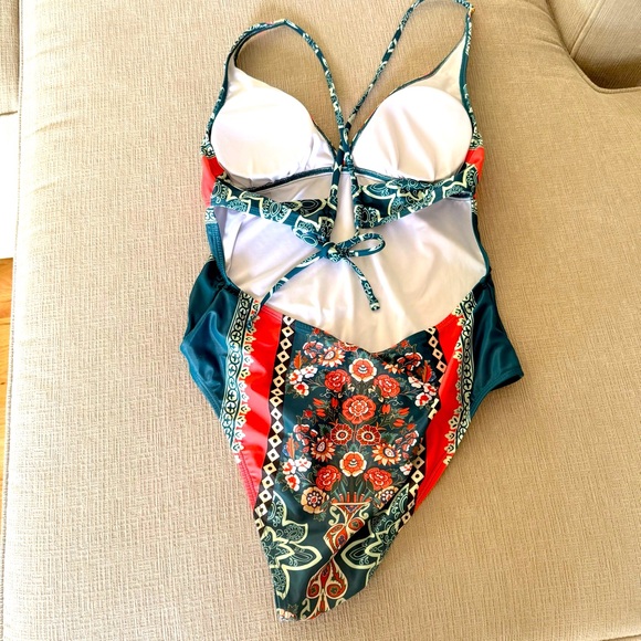 Floral Patterned One-Piece Swimsuit, Large - Picture 2 of 4